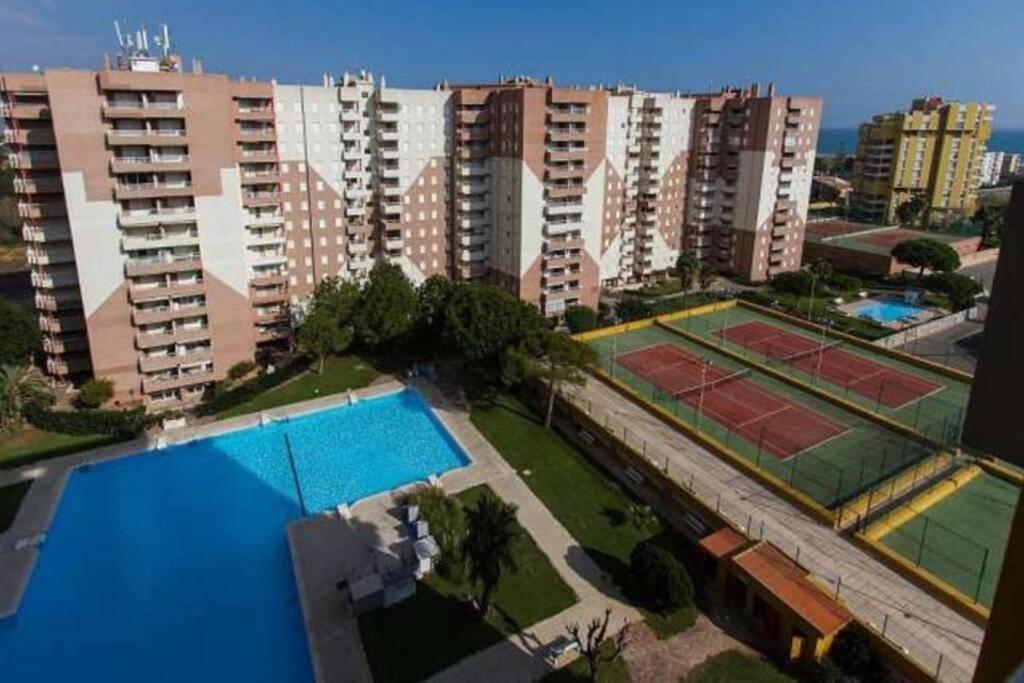 Apartamento Con Gran Piscina De Temporada A 200 Metros De La Playa Canet d'En Berenguer Extérieur photo