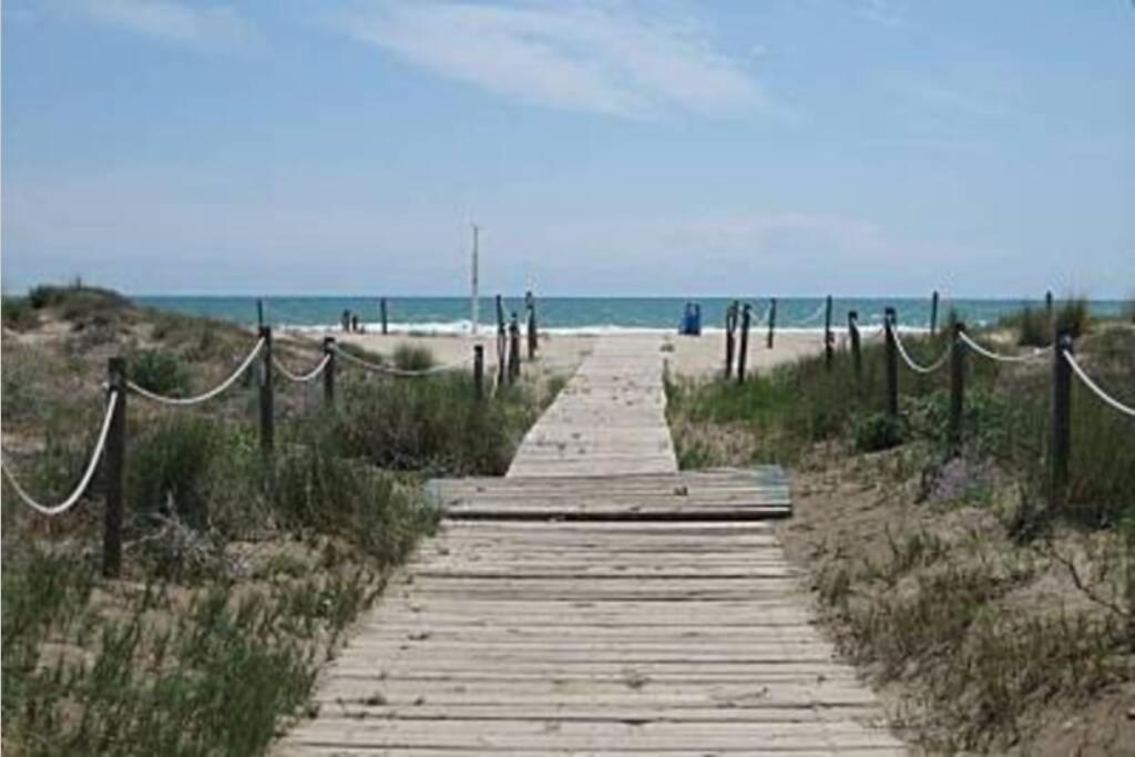 Apartamento Con Gran Piscina De Temporada A 200 Metros De La Playa Canet d'En Berenguer Extérieur photo